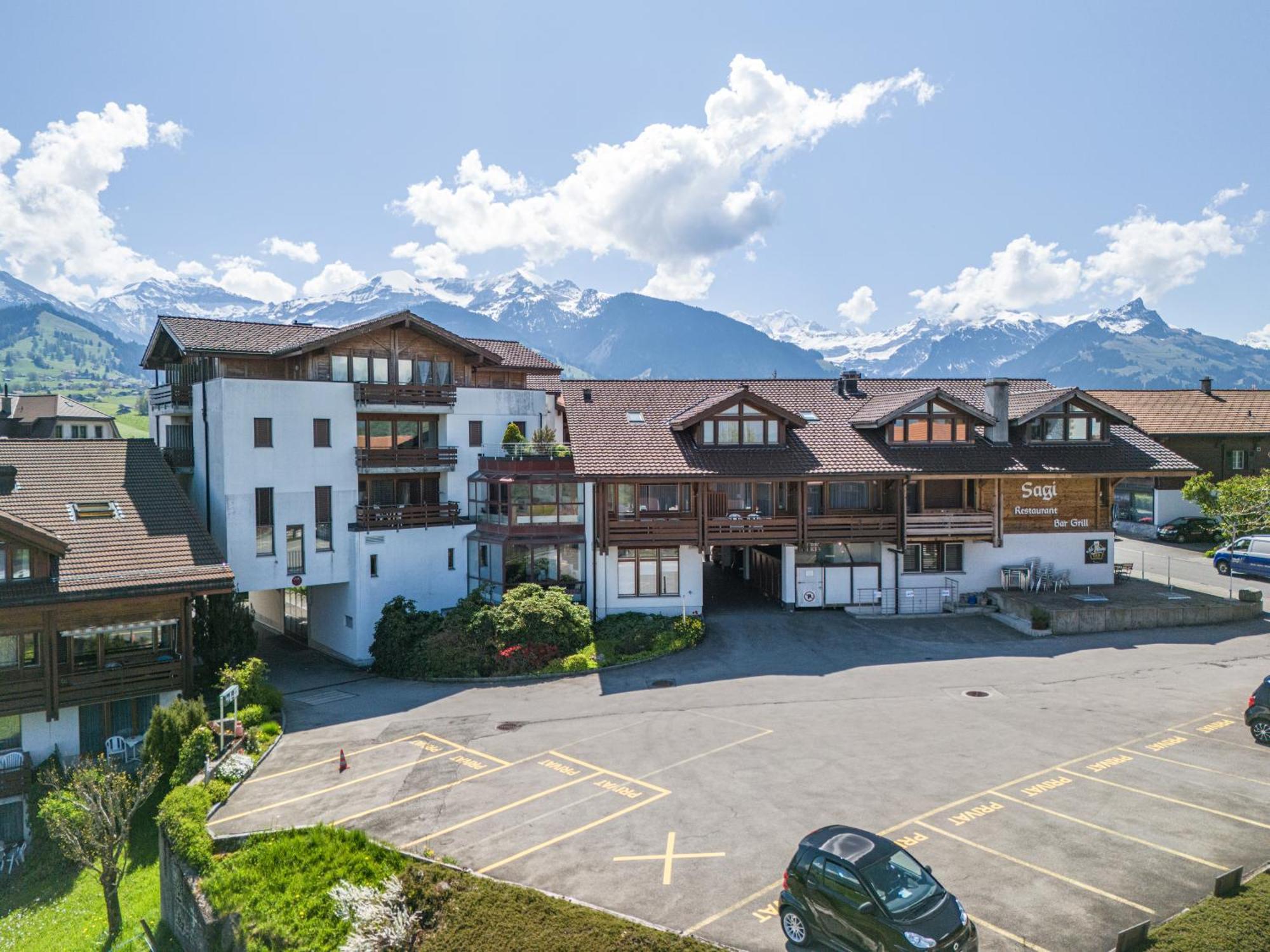 Hotel Aeschipark Aeschi Bei Spiez Экстерьер фото