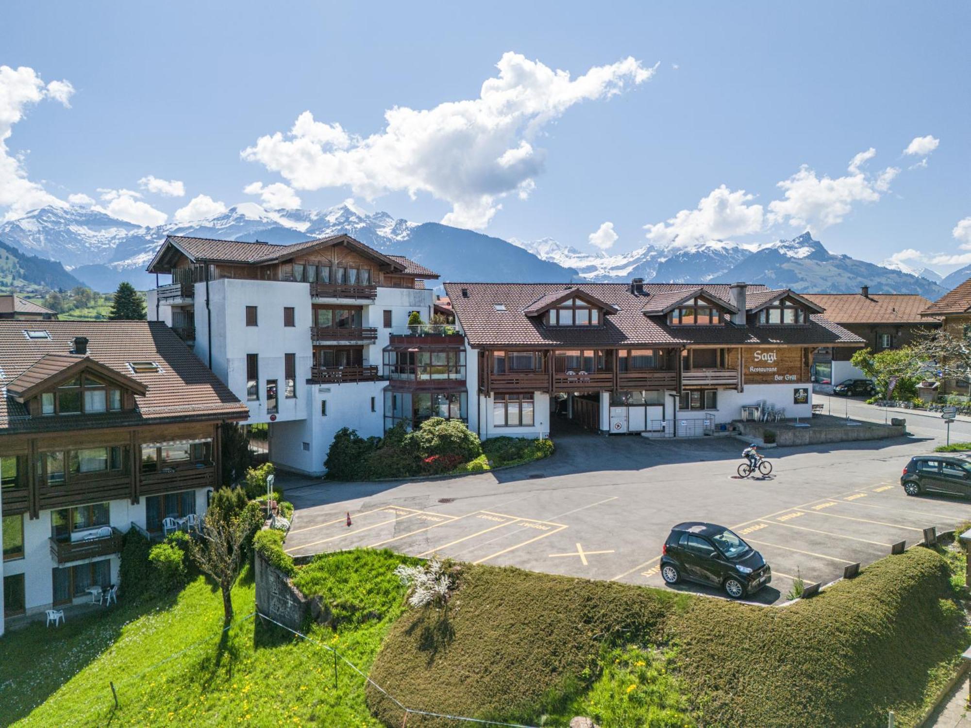 Hotel Aeschipark Aeschi Bei Spiez Экстерьер фото